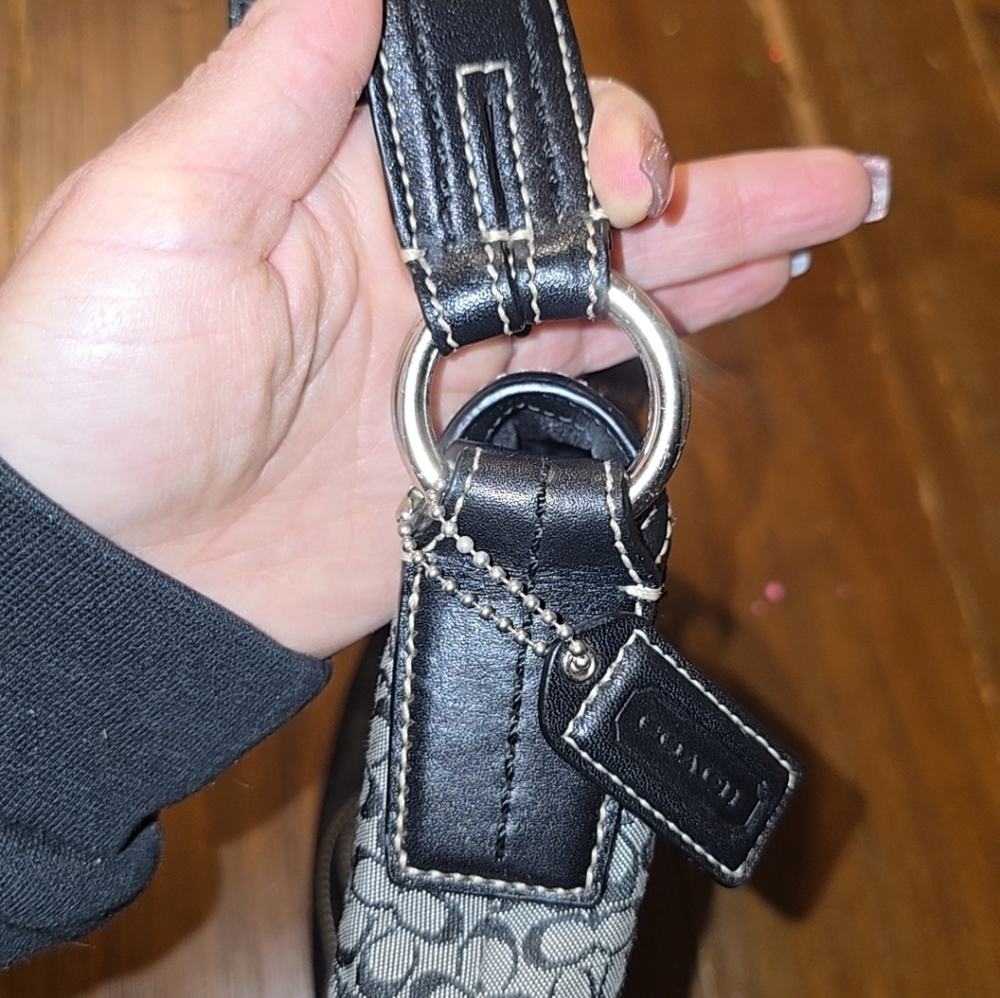 COACH Vintage Coach Soho Jacquard Canvas Shoulder Bag - Picture 8 of 17